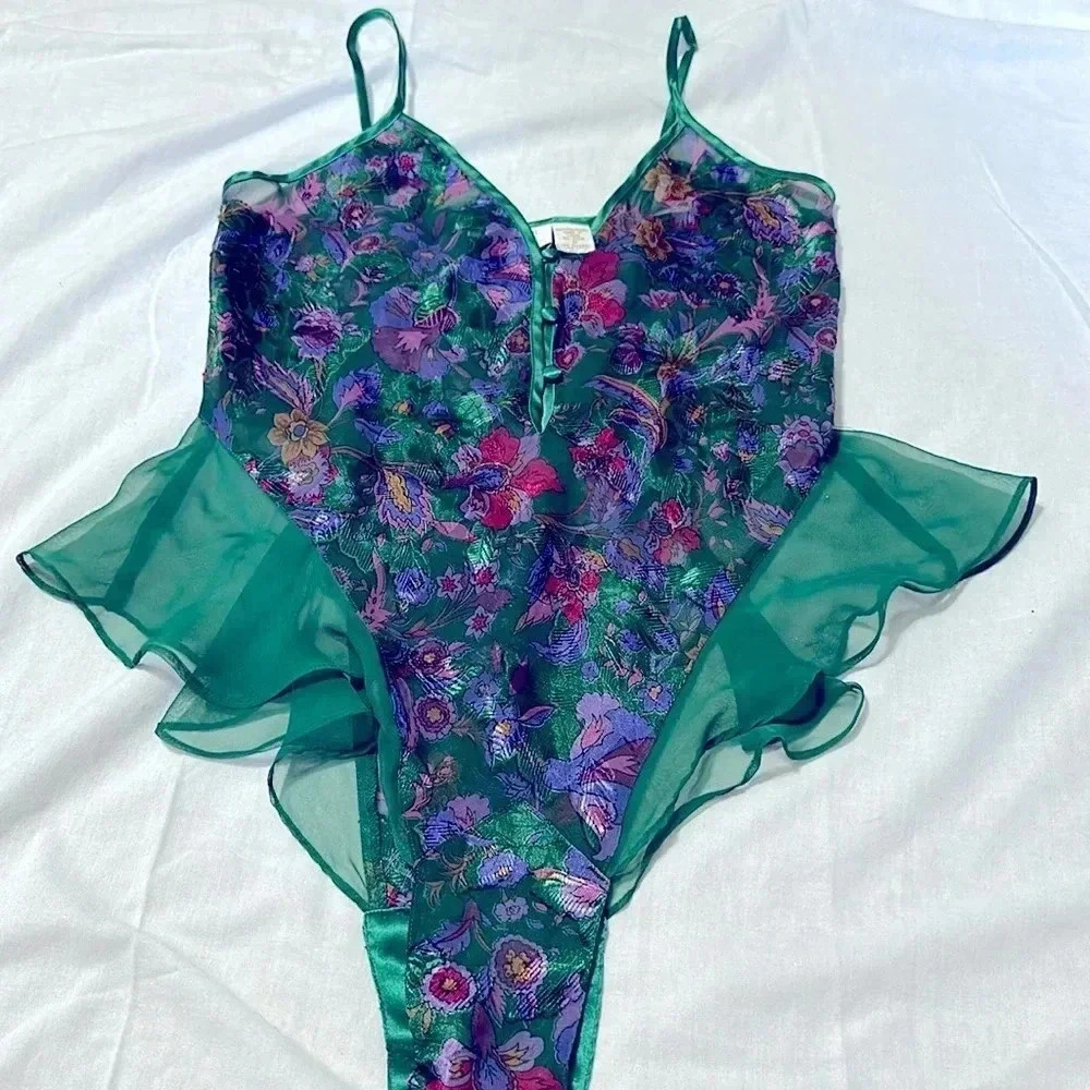 Vintage Victoria Secret Sexy Floral Night Romper Sleepwear XS/S